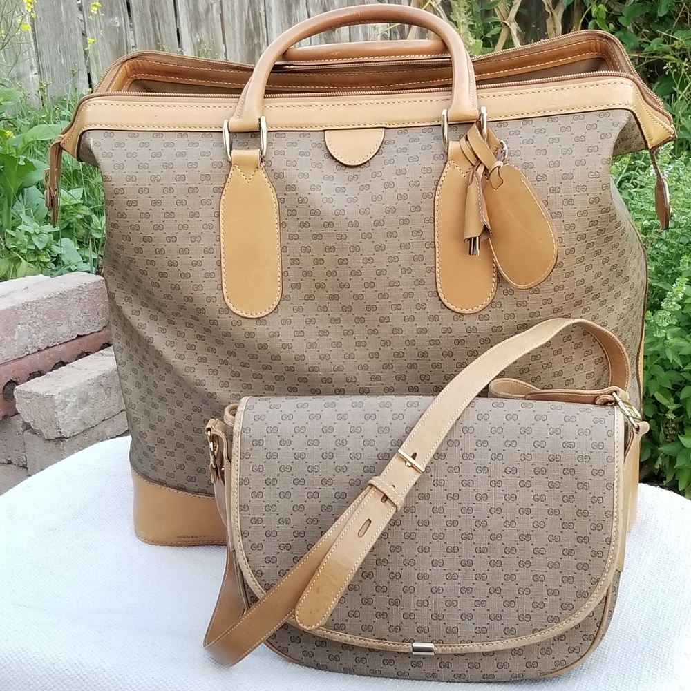 Beautiful vintage GUCCI Train Case Luggage And Shoulder Bag Set